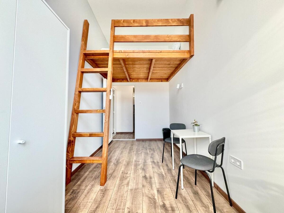 K87 Renovated 6br Apartment