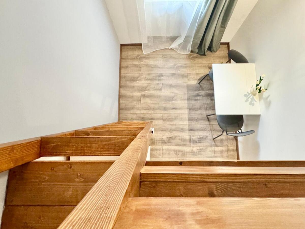 K87 Renovated 6br Apartment