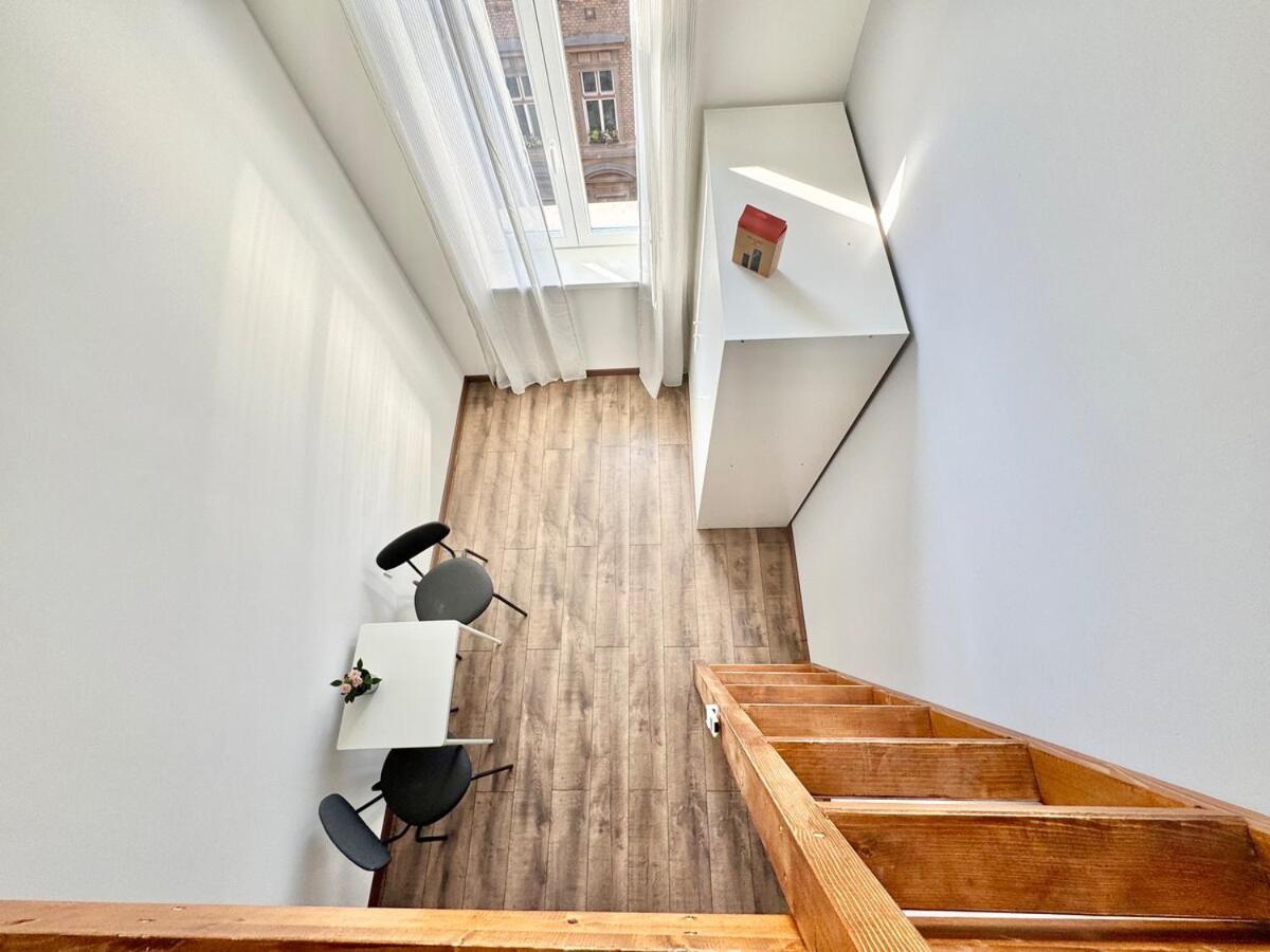 K87 Renovated 6br Apartment *